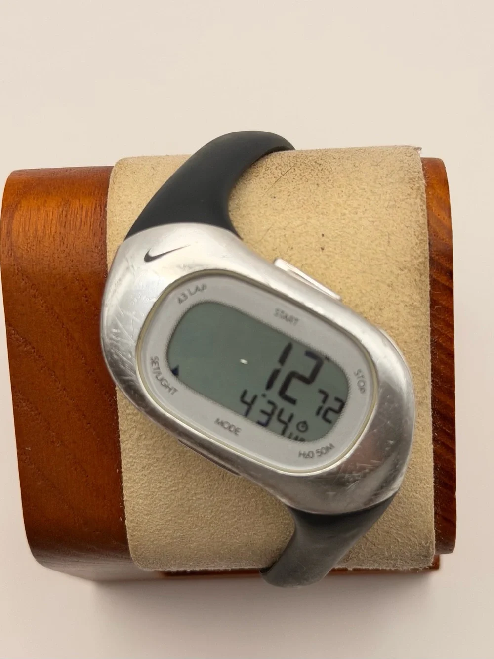 Vintage Nike Triax Mia Women WR0104 43 Lap Silicone Quartz Digital Watch